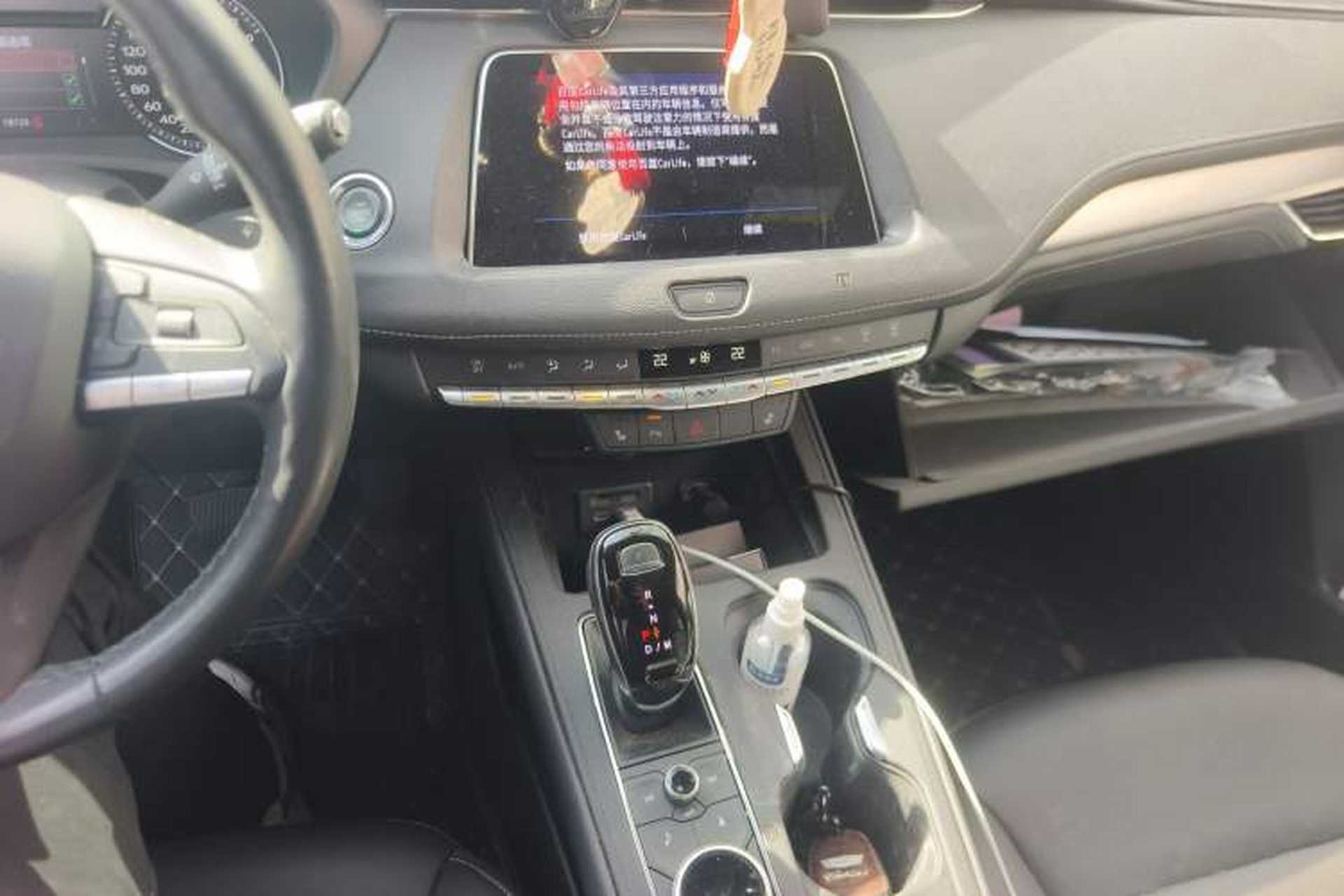 Used Cadillac XT4 2020 28T Two-Wheel-Drive Leading Version Audio And AC Panel