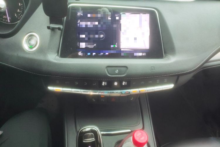 Used Cadillac XT4 2020 28T Two-Wheel-Drive Leading Version Audio And AC Panel