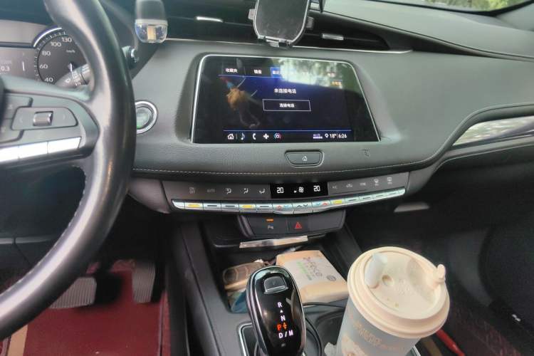 Used Cadillac XT4 2020 28T Two-Wheel Drive Tech Version Audio And AC Panel