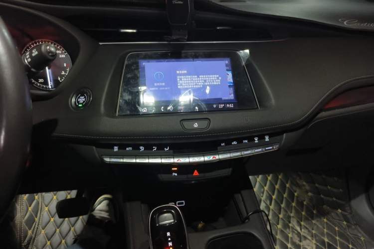 Used Cadillac XT4 2020 Revised Version 28T Two-Wheel Drive Tech Edition Audio And AC Panel