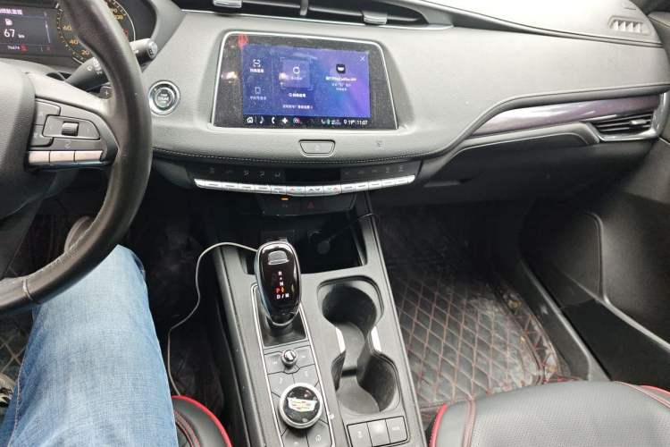 Used Cadillac XT4 2020 Revised Version 28T Two-Wheel Drive Tech Edition Audio And AC Panel
