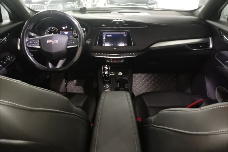 Used Cadillac XT4 2020 28T Two-Wheel-Drive Leading Version Center Console