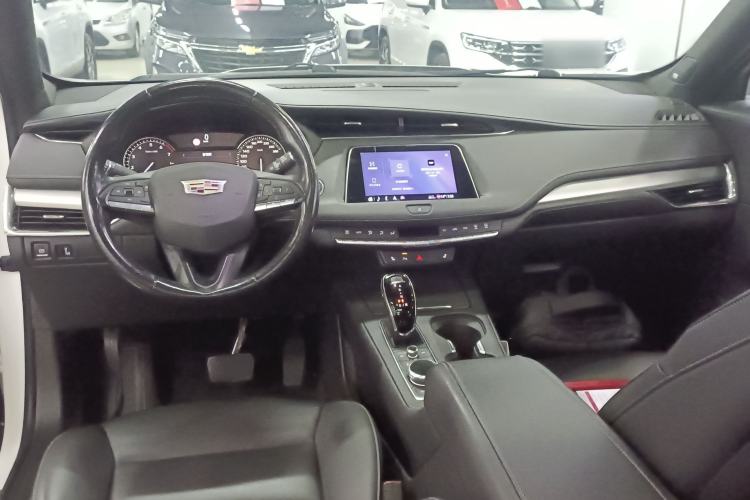 Used Cadillac XT4 2020 28T Two-Wheel-Drive Leading Version Center Console