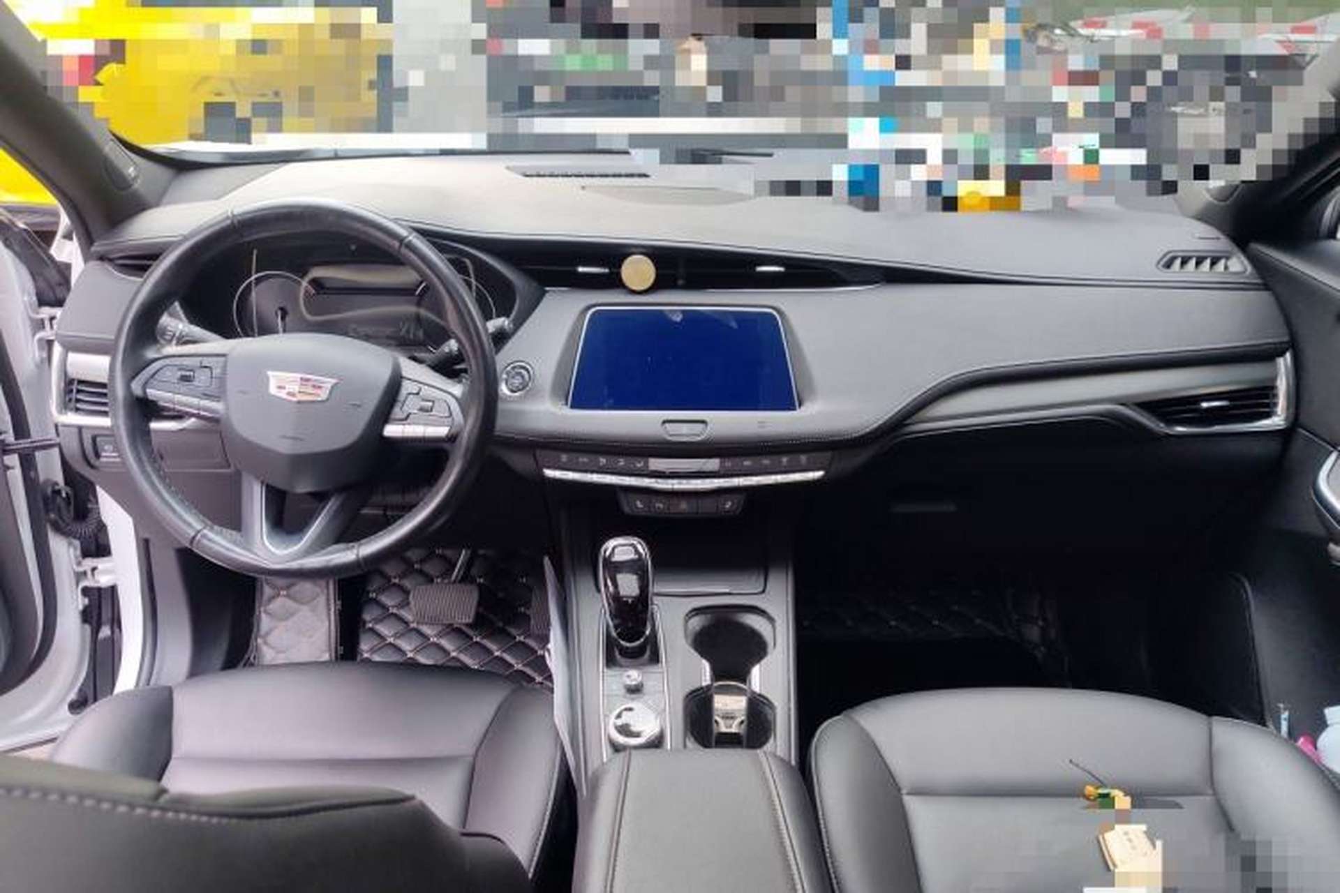 Used Cadillac XT4 2020 Revised Version 28T Two-Wheel Drive Leading Edition Center Console