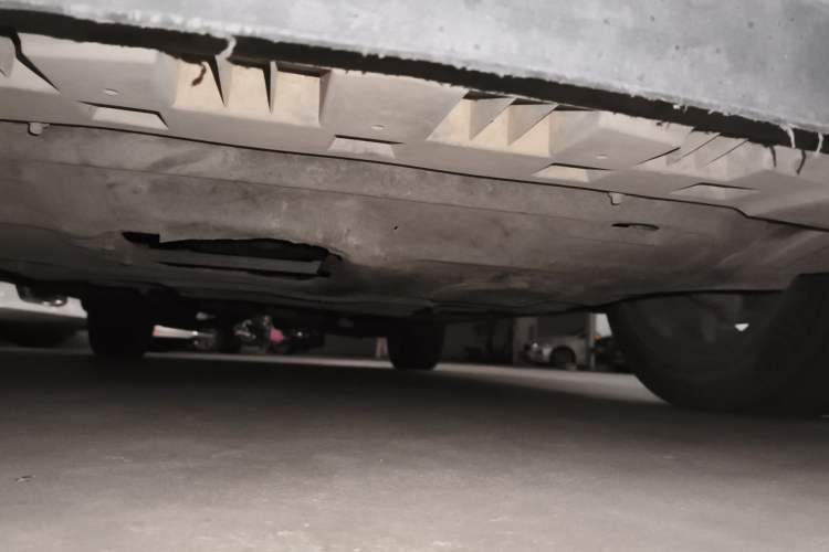 Used Cadillac XT4 2020 28T Two-Wheel-Drive Leading Version Chassis Front