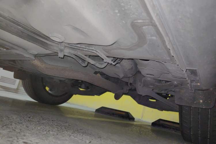 Used Cadillac XT4 2020 Revised Version 28T Two-Wheel Drive Leading Edition Chassis Rear Left