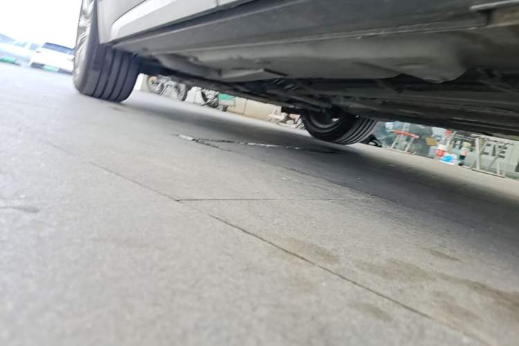 Used Cadillac XT4 2020 Revised Version 28T Two-Wheel Drive Leading Edition Chassis Rear Left
