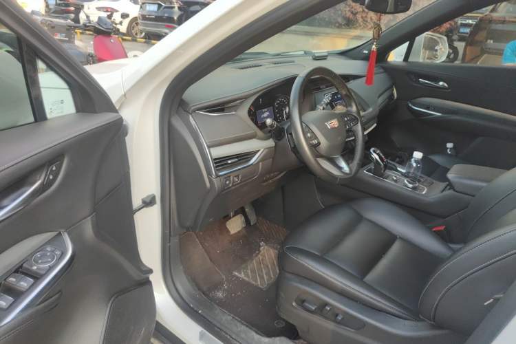 Used Cadillac XT4 2020 Revised Version 28T Two-Wheel Drive Leading Edition Driver Seat
