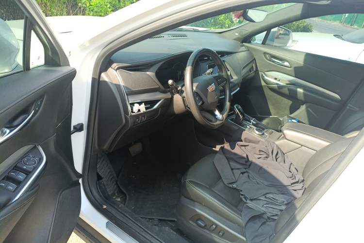 Used Cadillac XT4 2020 28T Two-Wheel-Drive Leading Version Driver Seat