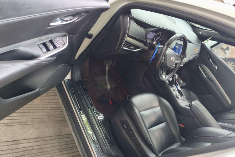 Used Cadillac XT4 2020 28T Two-Wheel-Drive Leading Version Driver Seat