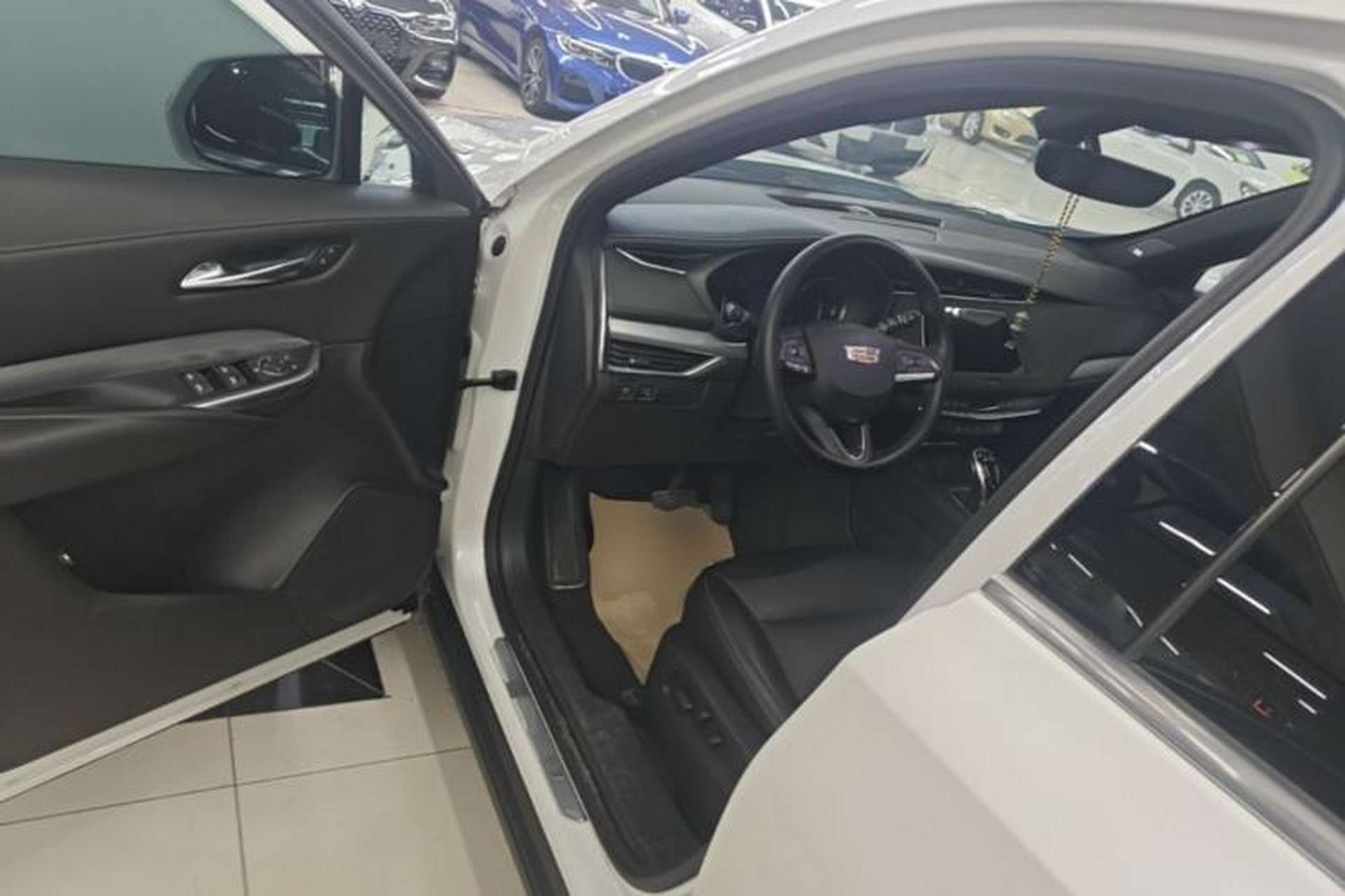 Used Cadillac XT4 2020 28T Two-Wheel-Drive Leading Version Driver Seat