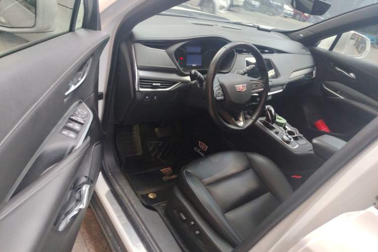 Used Cadillac XT4 2020 Revised Version 28T Two-Wheel Drive Leading Edition Driver Seat