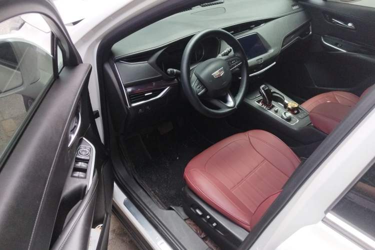 Used Cadillac XT4 2020 28T Two-Wheel Drive Tech Version Driver Seat
