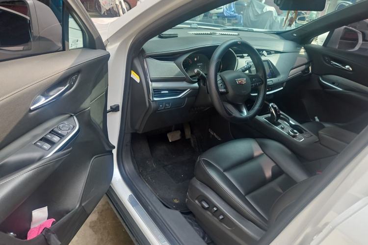 Used Cadillac XT4 2020 Revised Version 28T Two-Wheel Drive Luxury Edition Driver Seat