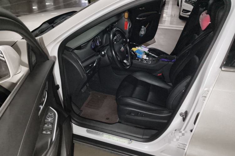 Used Cadillac XT4 2020 Revised Version 28T Two-Wheel Drive Leading Edition Driver Seat
