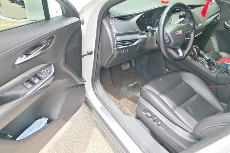 Used Cadillac XT4 2020 28T Two-Wheel-Drive Leading Version Driver Seat