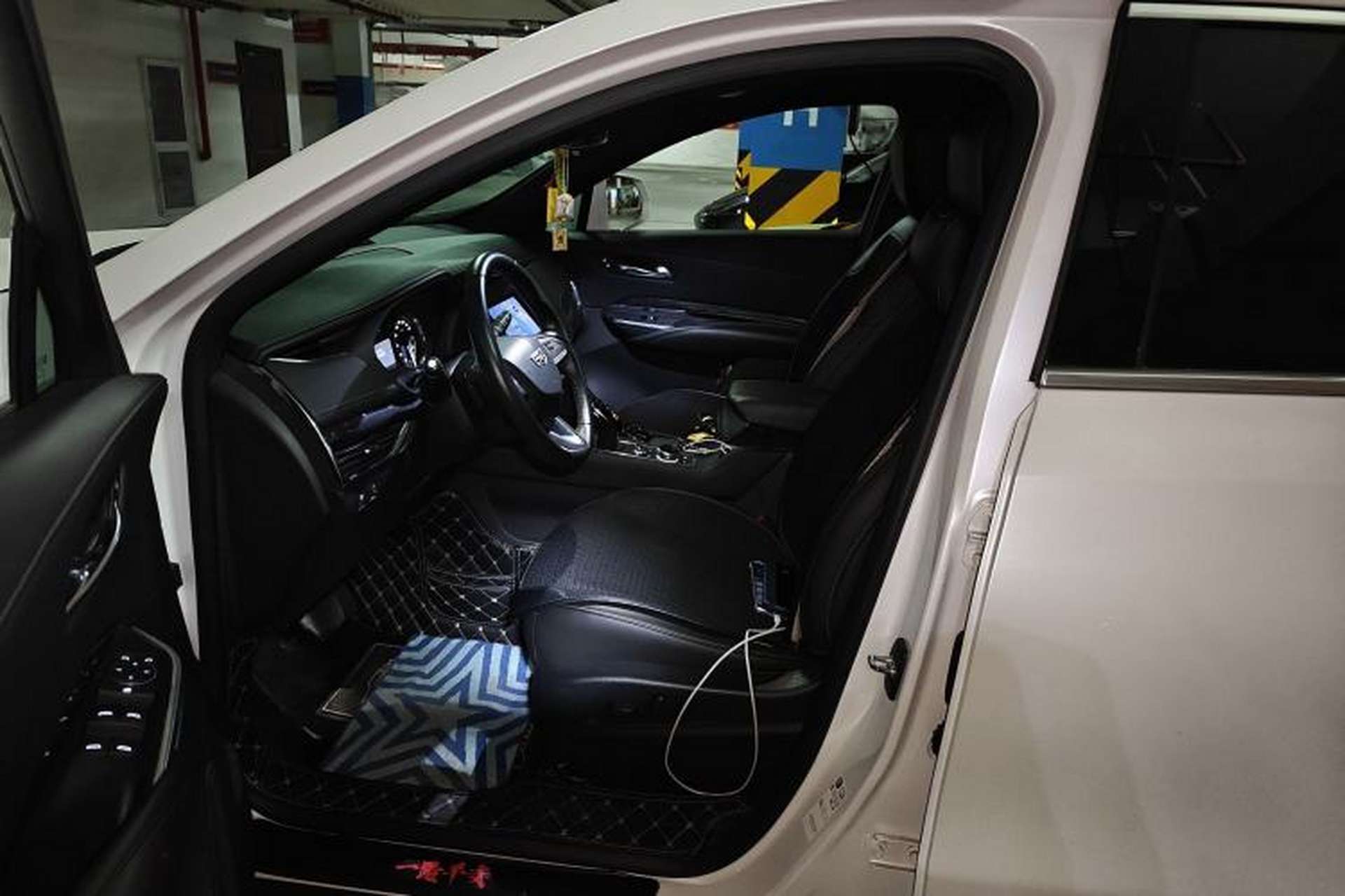 Used Cadillac XT4 2020 Revised Version 28T Two-Wheel Drive Tech Edition Driver Seat