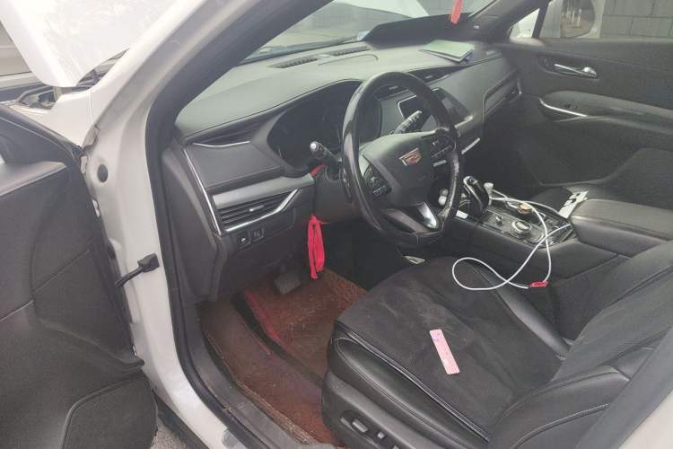 Used Cadillac XT4 2020 28T Two-Wheel-Drive Leading Version Driver Seat