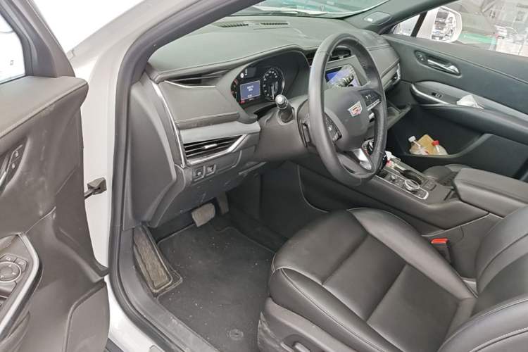 Used Cadillac XT4 2020 Revised Version 28T Two-Wheel Drive Leading Edition Driver Seat