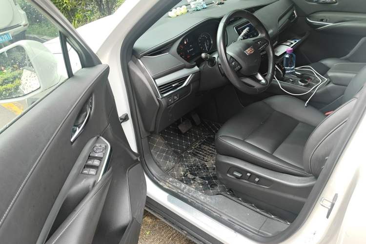 Used Cadillac XT4 2020 Revised Version 28T Two-Wheel Drive Leading Edition Driver Seat