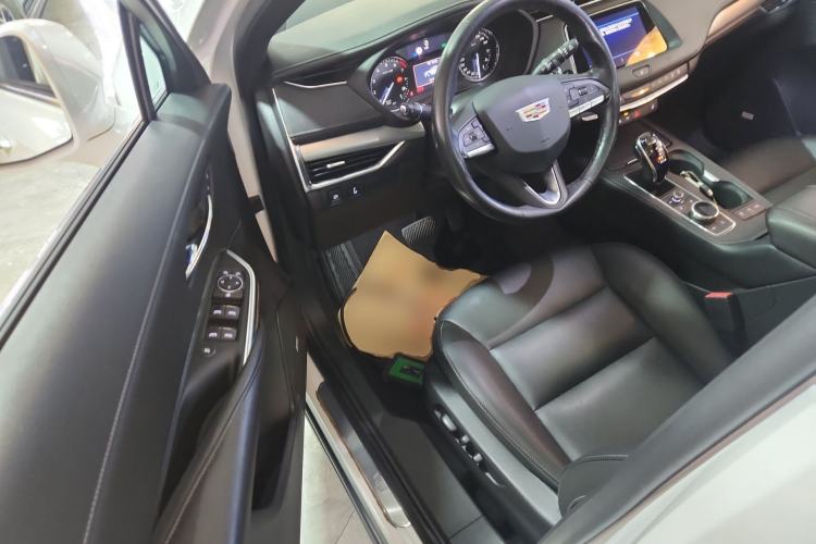 Used Cadillac XT4 2020 28T Two-Wheel-Drive Leading Version Driver Seat