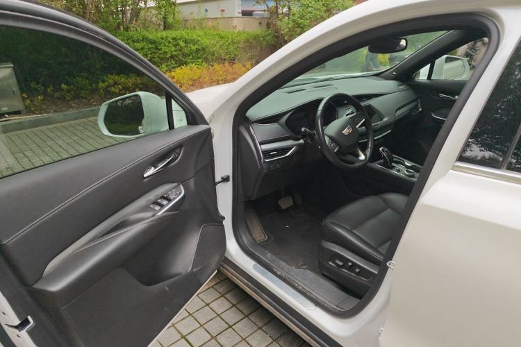 Used Cadillac XT4 2020 28T Two-Wheel-Drive Leading Version Driver Seat