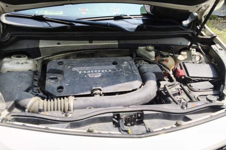 Used Cadillac XT4 2020 28T Two-Wheel-Drive Leading Version Engine Bay