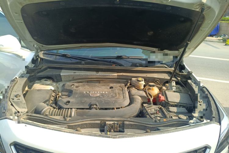 Used Cadillac XT4 2020 28T Two-Wheel-Drive Leading Version Engine Bay