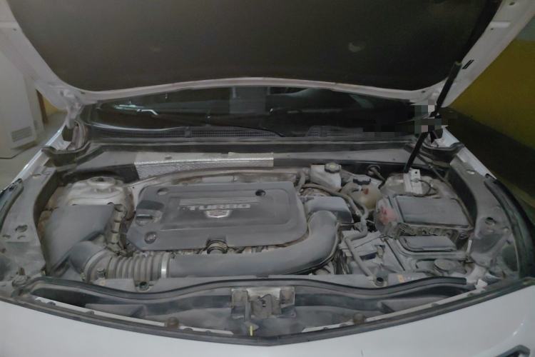 Used Cadillac XT4 2020 Revised Version 28T Two-Wheel Drive Leading Edition Engine Bay
