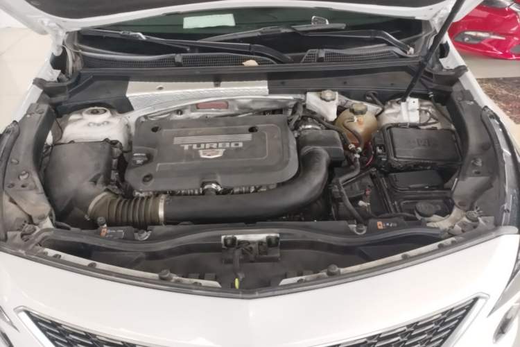 Used Cadillac XT4 2020 28T Two-Wheel-Drive Leading Version Engine Bay