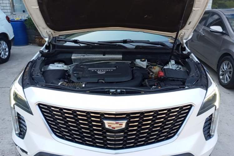Used Cadillac XT4 2020 Revised Version 28T Two-Wheel Drive Tech Edition Engine Bay