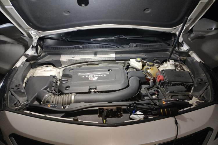 Used Cadillac XT4 2020 Revised Version 28T Two-Wheel Drive Leading Edition Engine Bay