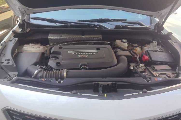Used Cadillac XT4 2020 Revised Version 28T Two-Wheel Drive Leading Edition Engine Bay