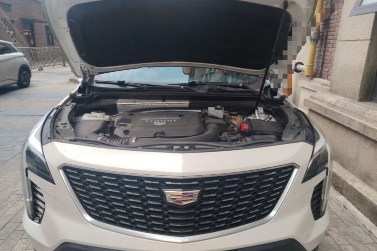 Used Cadillac XT4 2020 Revised Version 28T Two-Wheel Drive Leading Edition Engine Bay