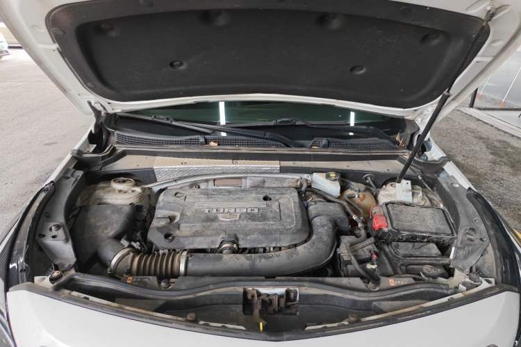 Used Cadillac XT4 2020 Revised Version 28T Two-Wheel Drive Tech Edition Engine Bay