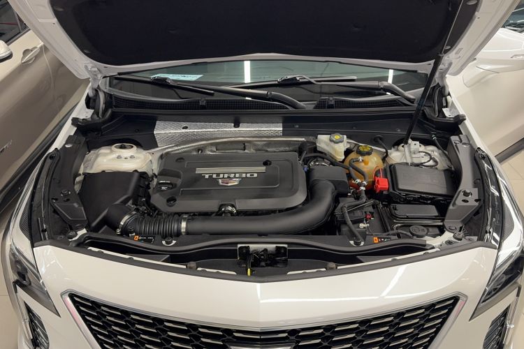 Used Cadillac XT4 2020 28T Two-Wheel-Drive Leading Version Engine Bay
