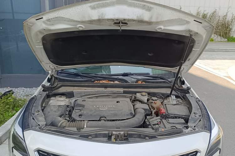 Used Cadillac XT4 2020 28T Two-Wheel-Drive Leading Version Engine Bay