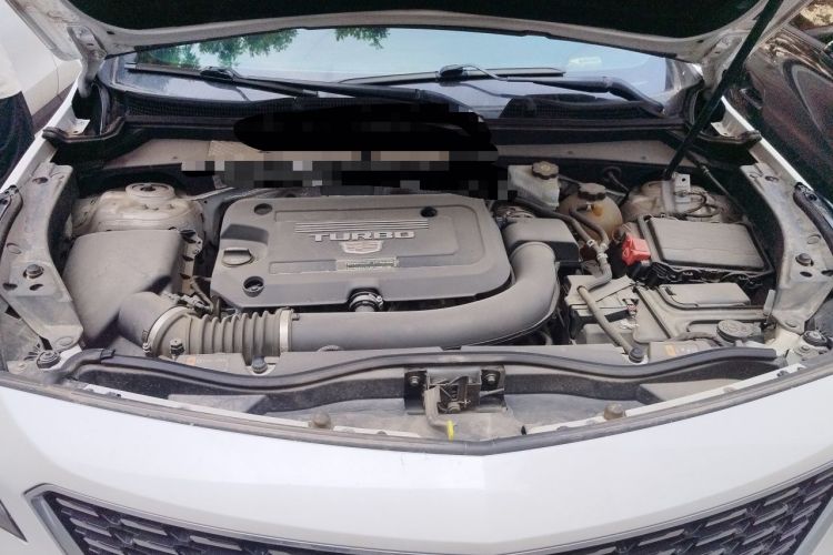 Used Cadillac XT4 2020 28T Two-Wheel Drive Tech Version Engine Bay