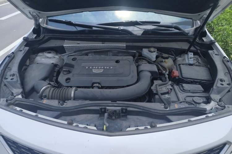Used Cadillac XT4 2020 28T Two-Wheel-Drive Leading Version Engine Bay