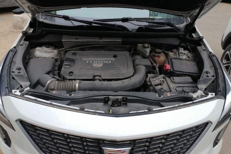 Used Cadillac XT4 2020 Revised Version 28T Two-Wheel Drive Tech Edition Engine Bay