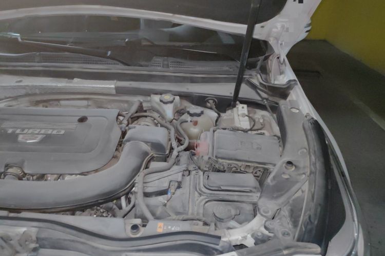Used Cadillac XT4 2020 Revised Version 28T Two-Wheel Drive Leading Edition Engine Bay Left