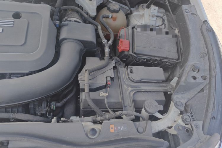 Used Cadillac XT4 2020 Revised Version 28T Two-Wheel Drive Leading Edition Engine Bay Left