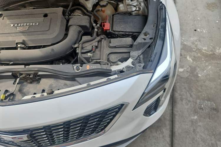 Used Cadillac XT4 2020 Revised Version 28T Two-Wheel Drive Luxury Edition Engine Bay Left
