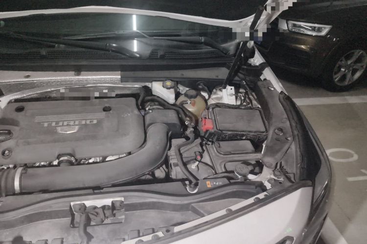 Used Cadillac XT4 2020 Revised Version 28T Two-Wheel Drive Leading Edition Engine Bay Left
