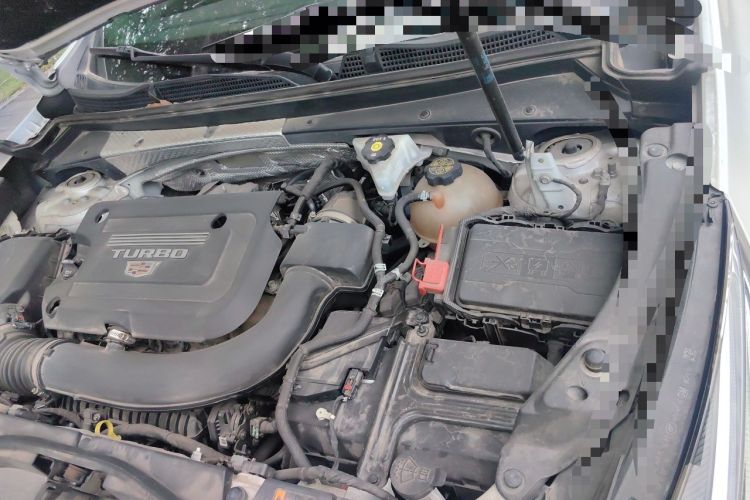 Used Cadillac XT4 2020 28T Two-Wheel Drive Tech Version Engine Bay Left