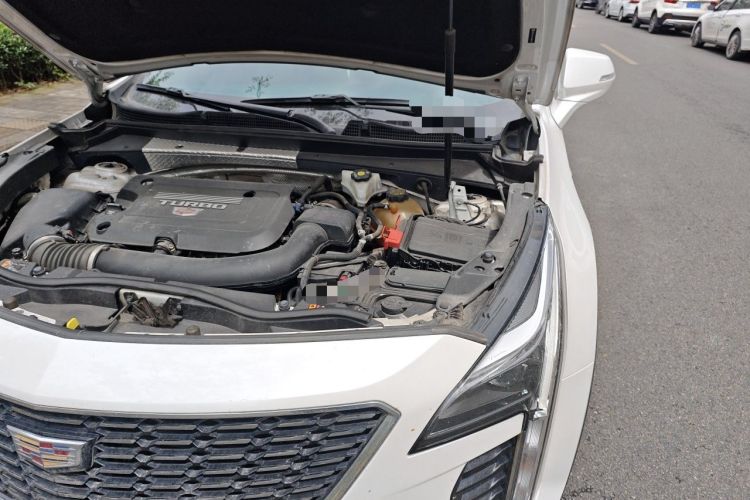 Used Cadillac XT4 2020 Revised Version 28T Two-Wheel Drive Tech Edition Engine Bay Left