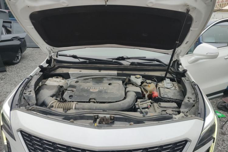 Used Cadillac XT4 2020 28T Two-Wheel-Drive Leading Version Engine Bay