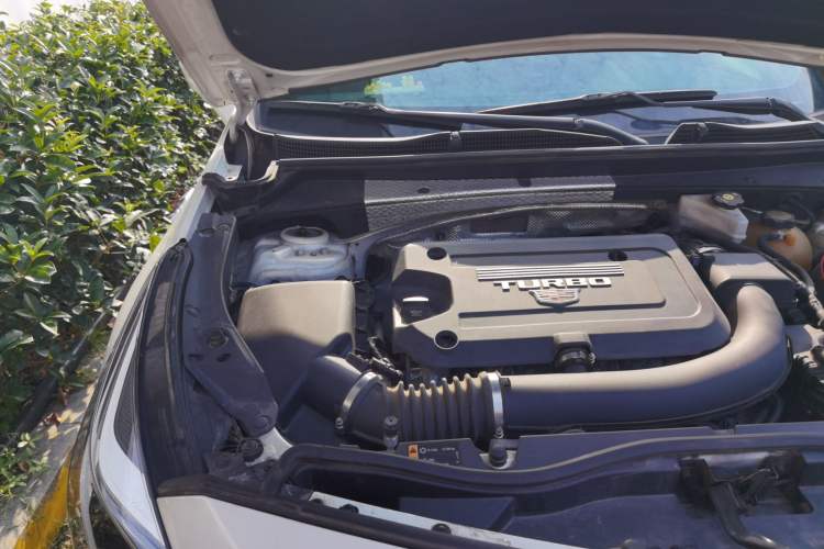 Used Cadillac XT4 2020 Revised Version 28T Two-Wheel Drive Tech Edition Engine Bay Right