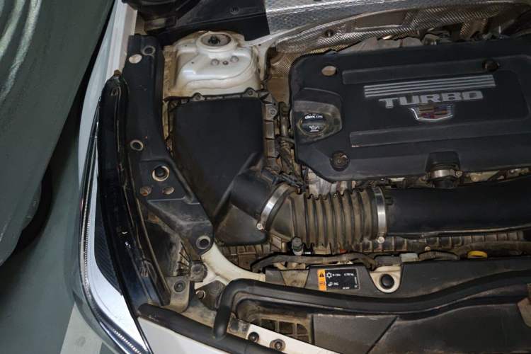 Used Cadillac XT4 2020 Revised Version 28T Two-Wheel Drive Leading Edition Engine Bay Right