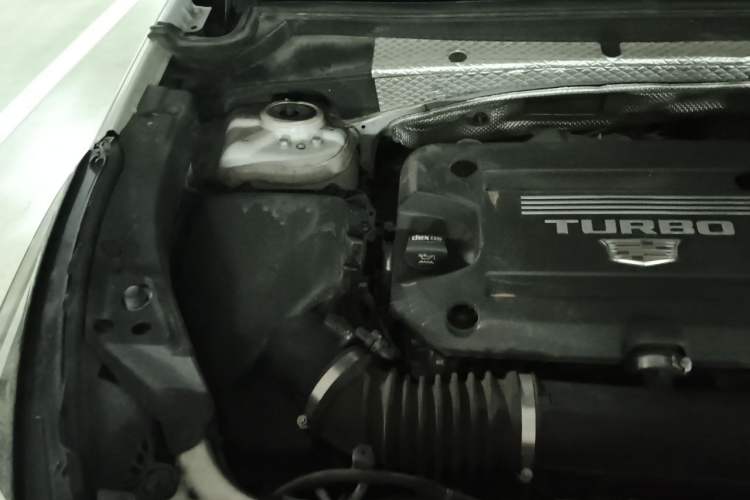 Used Cadillac XT4 2020 Revised Version 28T Two-Wheel Drive Luxury Edition Engine Bay Right
